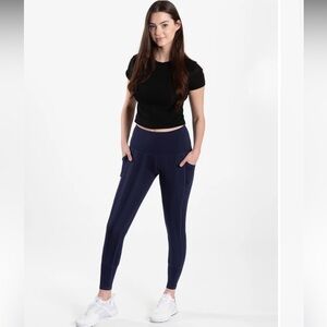 Sweetflexx high-rise resistance band leggings with pockets in navy color